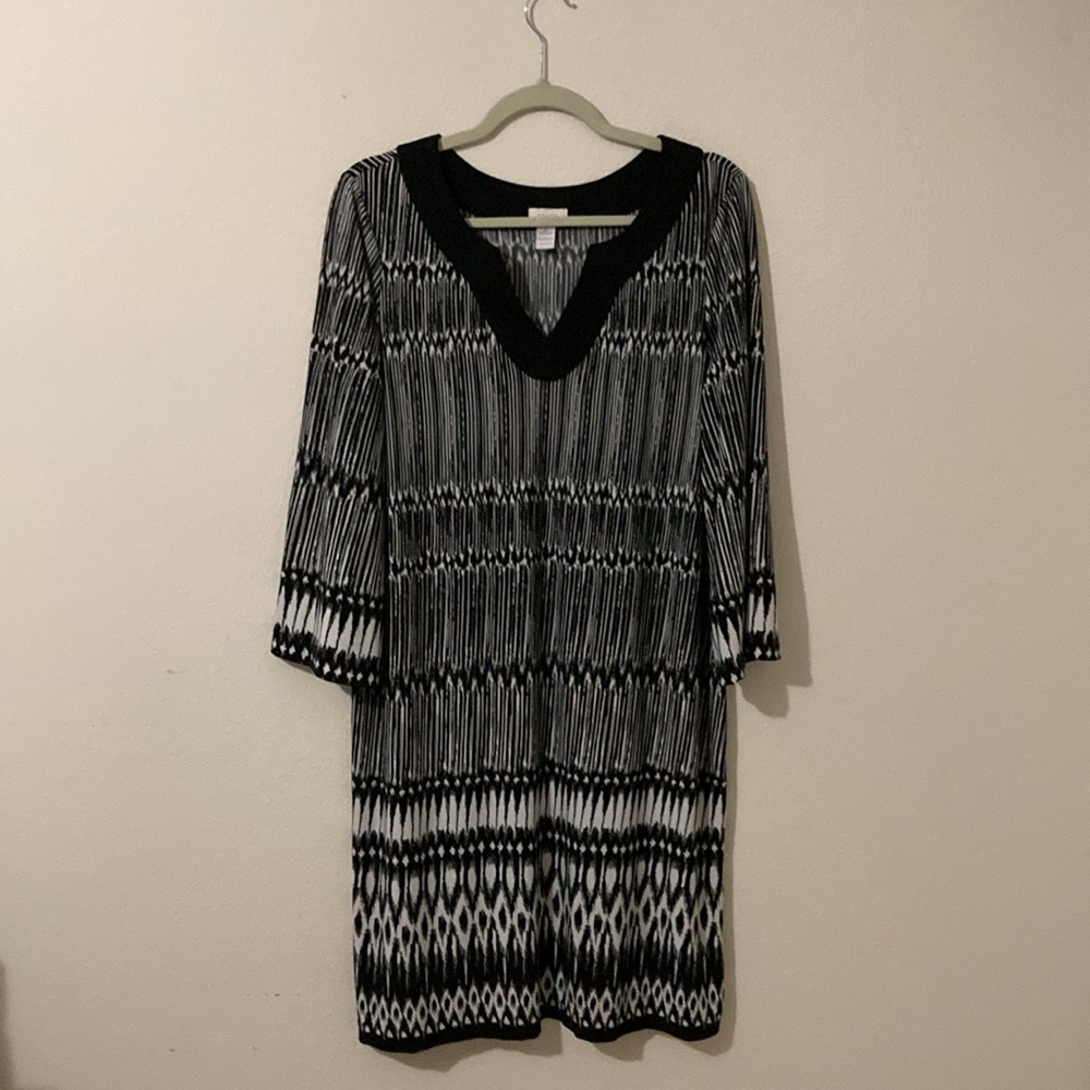 Chico’s Size 2 Black & White Patterned tunic style Dress. Made in Sri Lanka